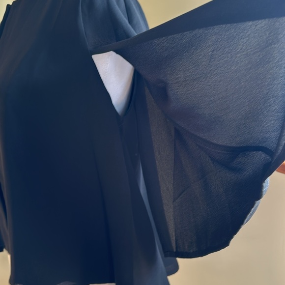 Black Cape - Blue Rain - Small - Picture 5 of 13